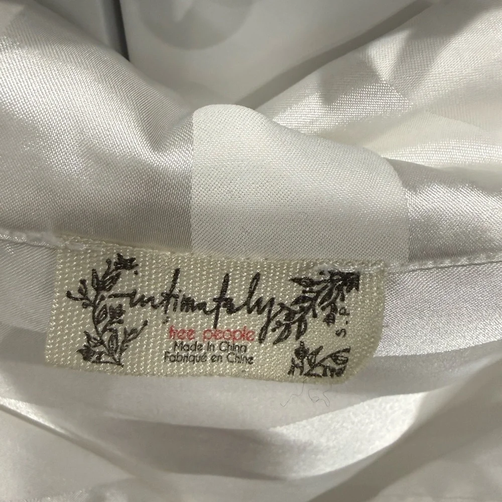 Free People Movement NEW Size Small pajama party 2-pc sleep set in satin ivory